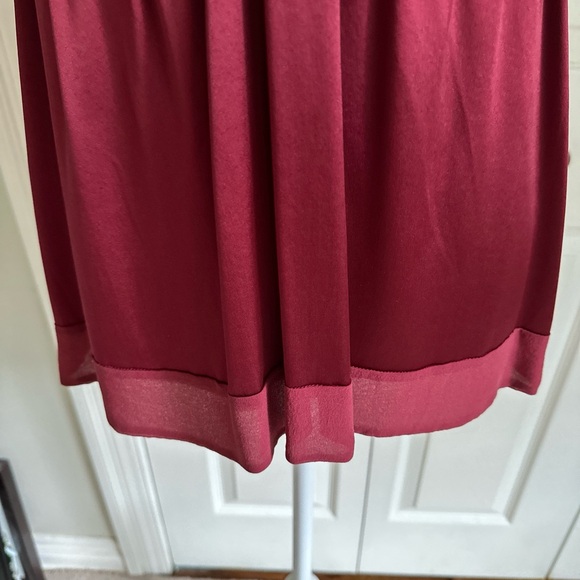 New BCBG Max Azria Silk Burgundy Top Size S - Picture 5 of 8